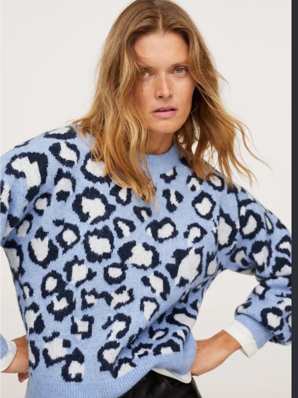 MNG Women’s Blue Leopard Animal Print Knit Crew Neck Pullover Sweater Size L